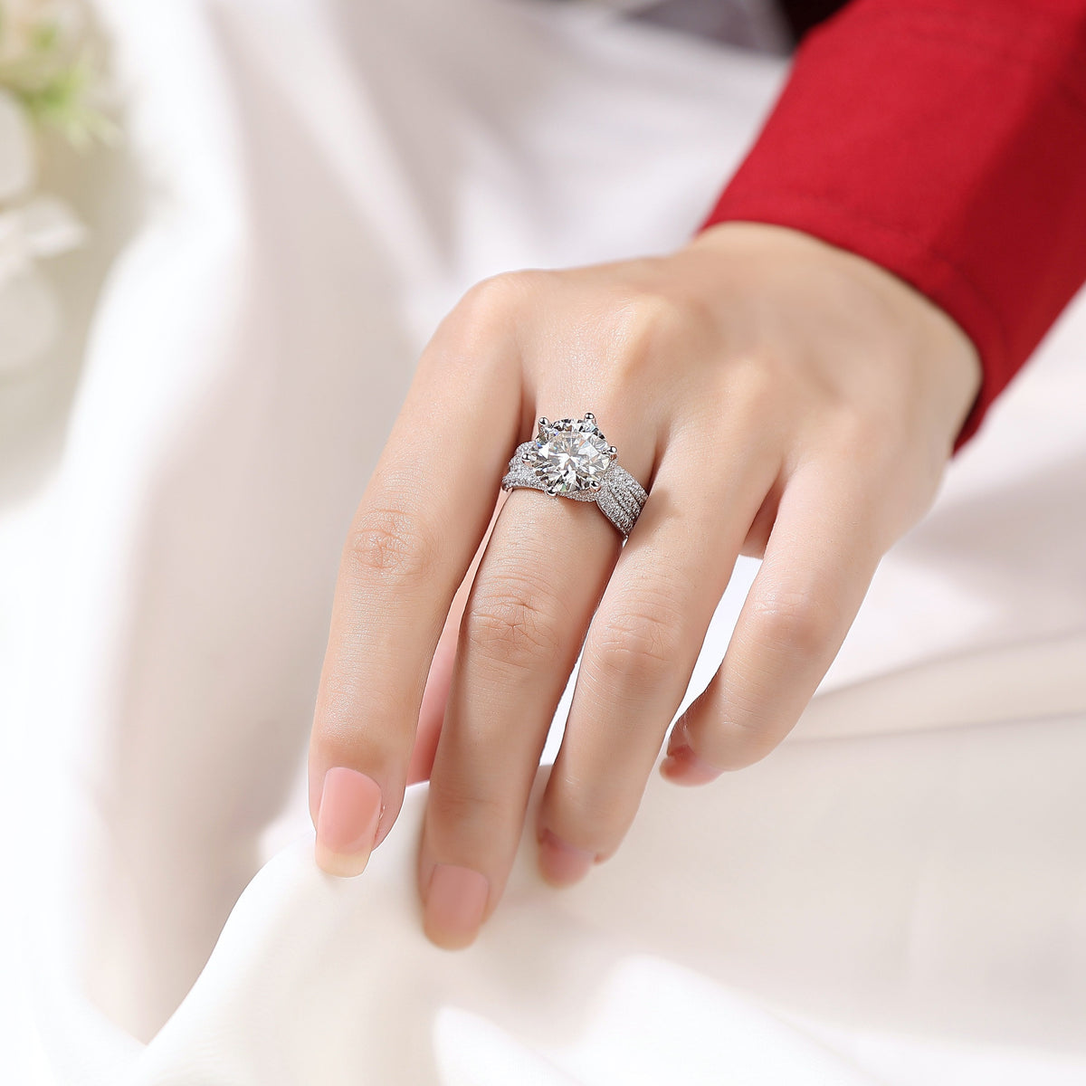 How to Care for Moissanite Jewelry and Keep It Sparkling