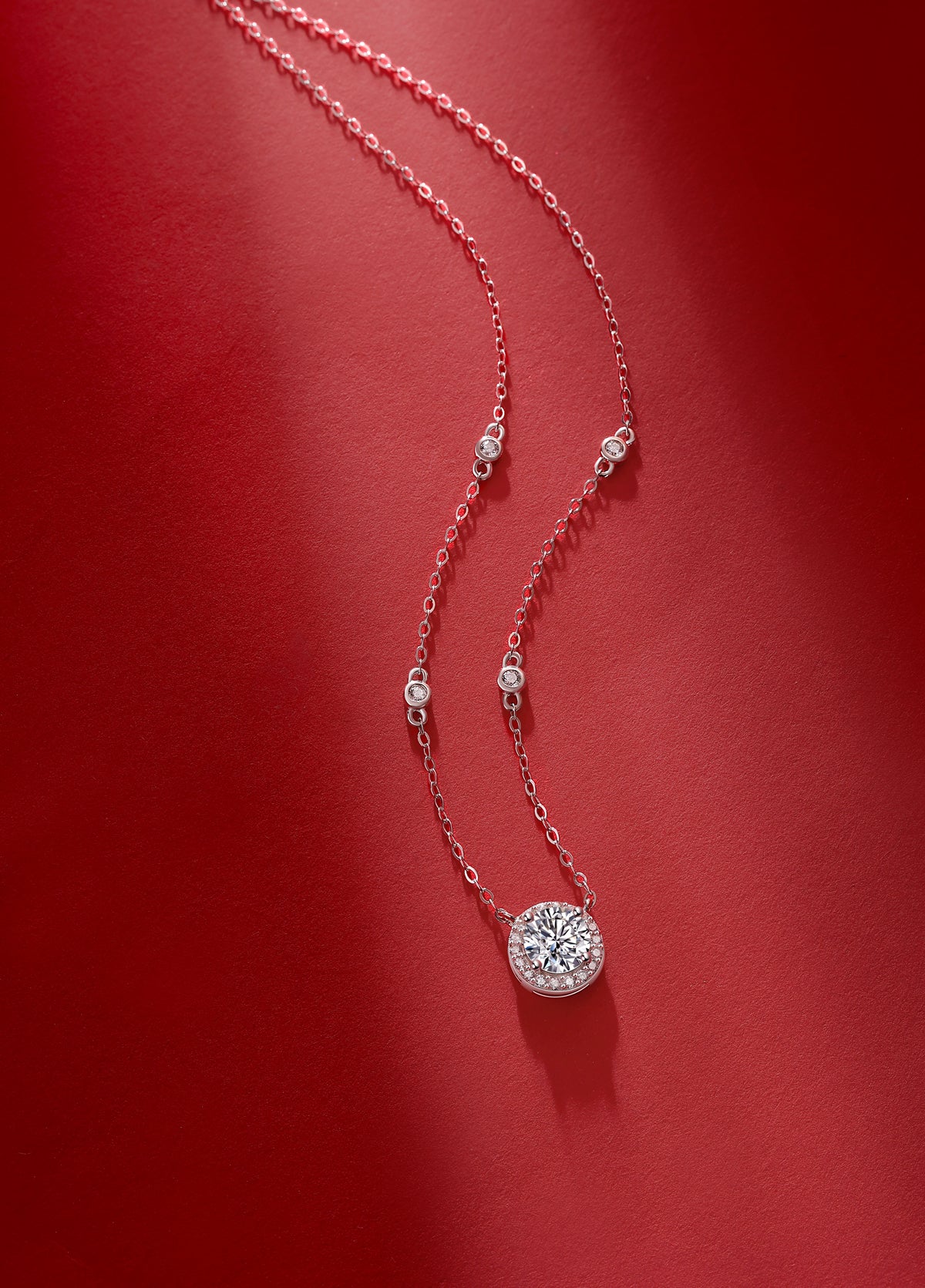 Twinkling Starlight Moissanite Necklace — Platinum-Plated S925 Silver
