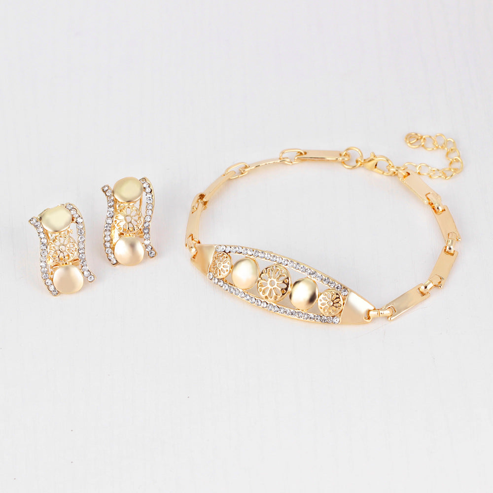 Valencia Gold Statement Bridal Set