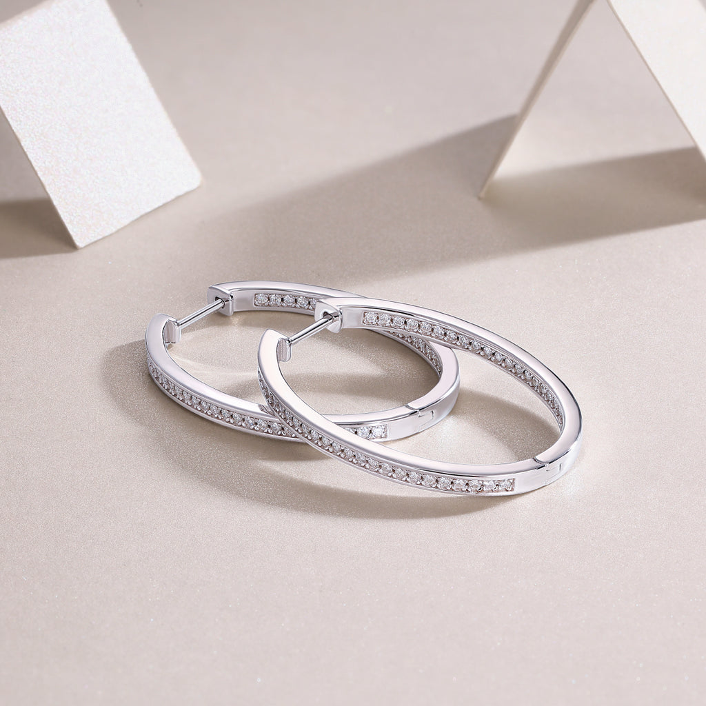 Top-Quality Moissanite Stud Earrings – S925 Sterling Silver, Platinum-Plated, Modern Light Luxury Design