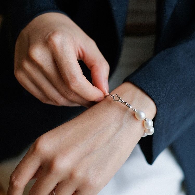 Natural Freshwater Pearl Bracelet – Organic Elegance