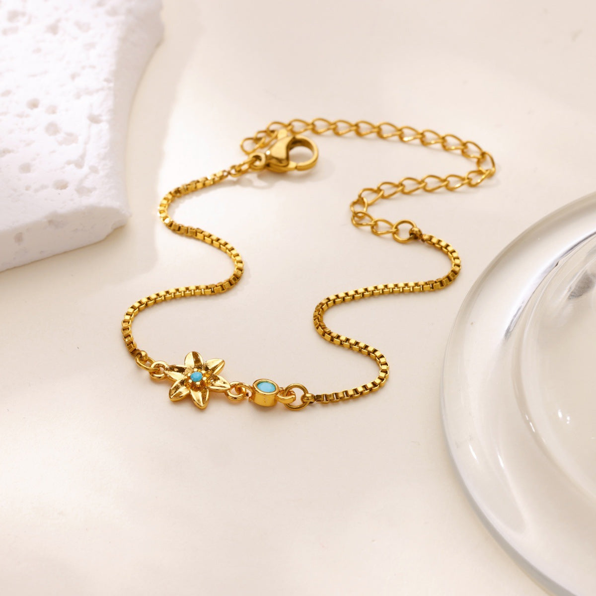 18K Gold December Birth Flower Bracelet – Elegant Minimalist Design