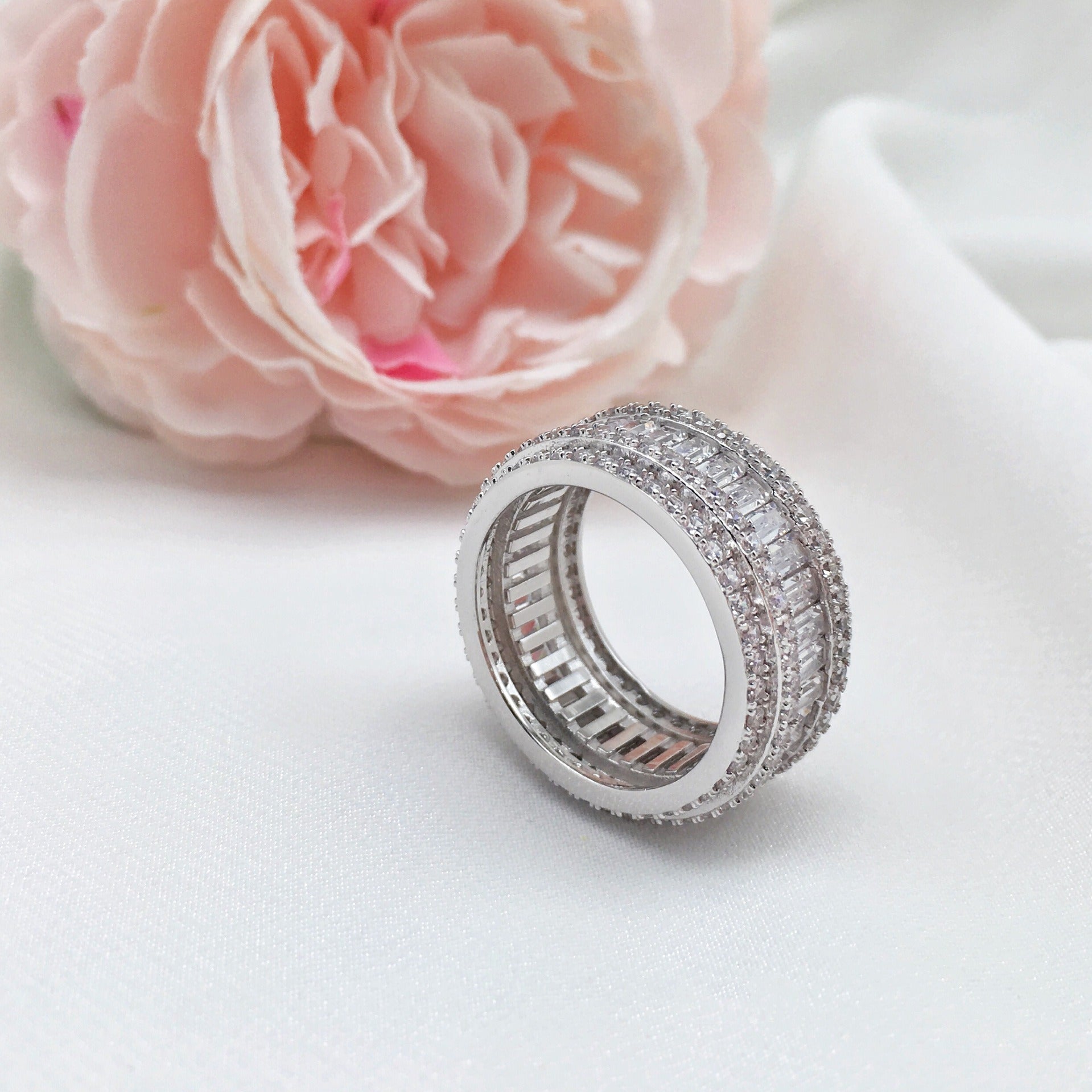 Radiant Eternity Moissanite Ring – S925 Sterling Silver | Maricel Long Jewelry