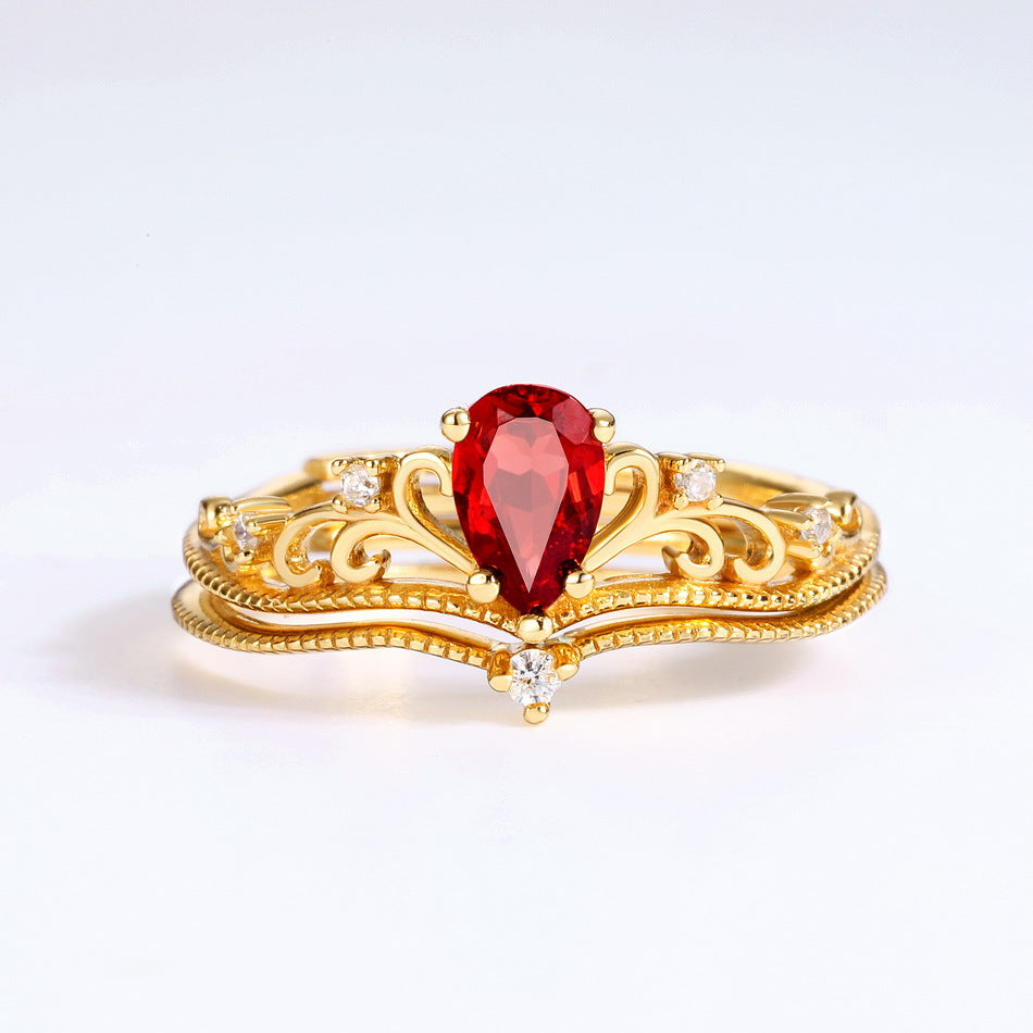 Garnet 14K Gold Vintage Crown Ring