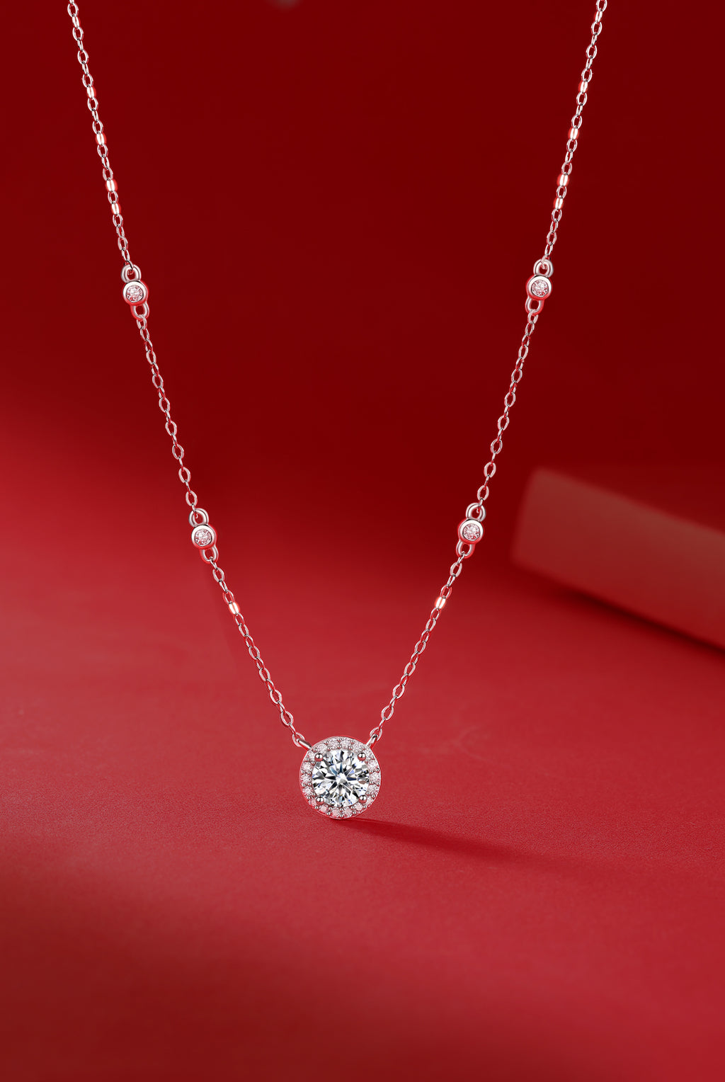 Twinkling Starlight Moissanite Necklace — Platinum-Plated S925 Silver