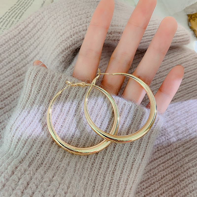 Oversized Gold Hoop Earrings – Everyday Statement