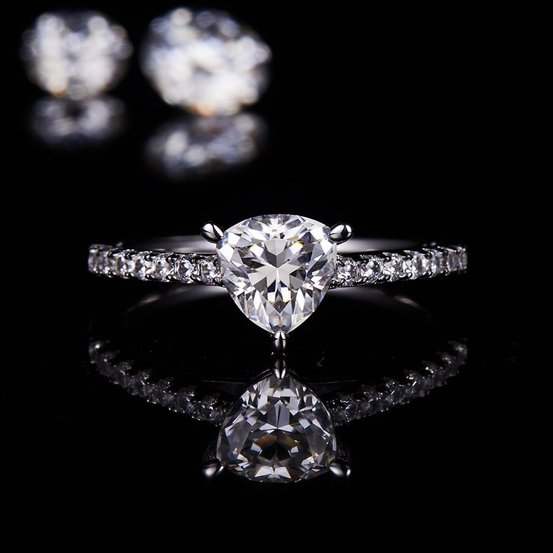 Trinity Glow – Triangle Moissanite Ring (S925 Silver)