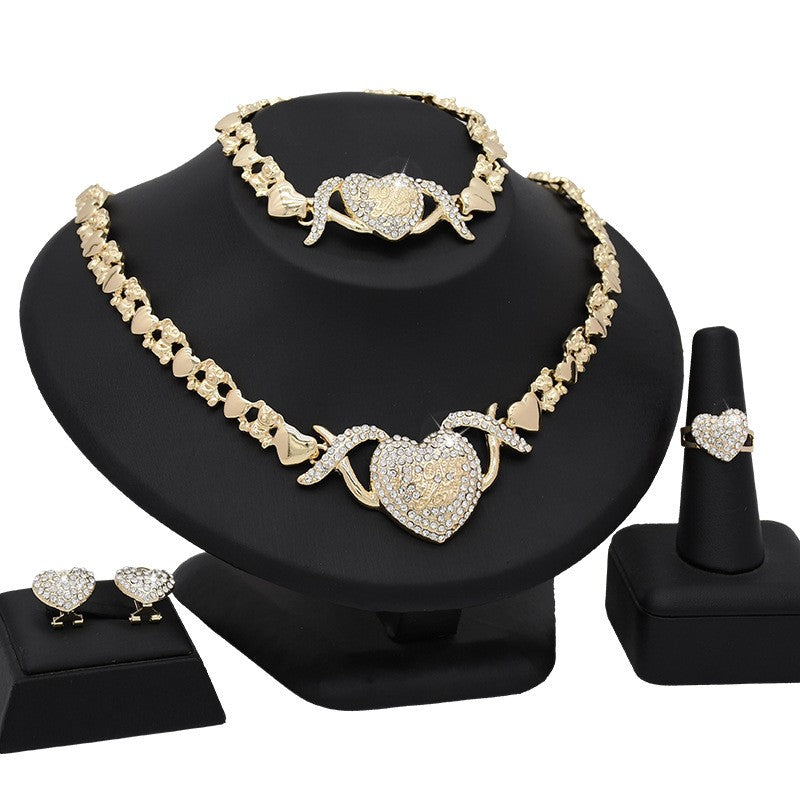 Aurelie Heart Jewelry Set – 18K Gold Plated