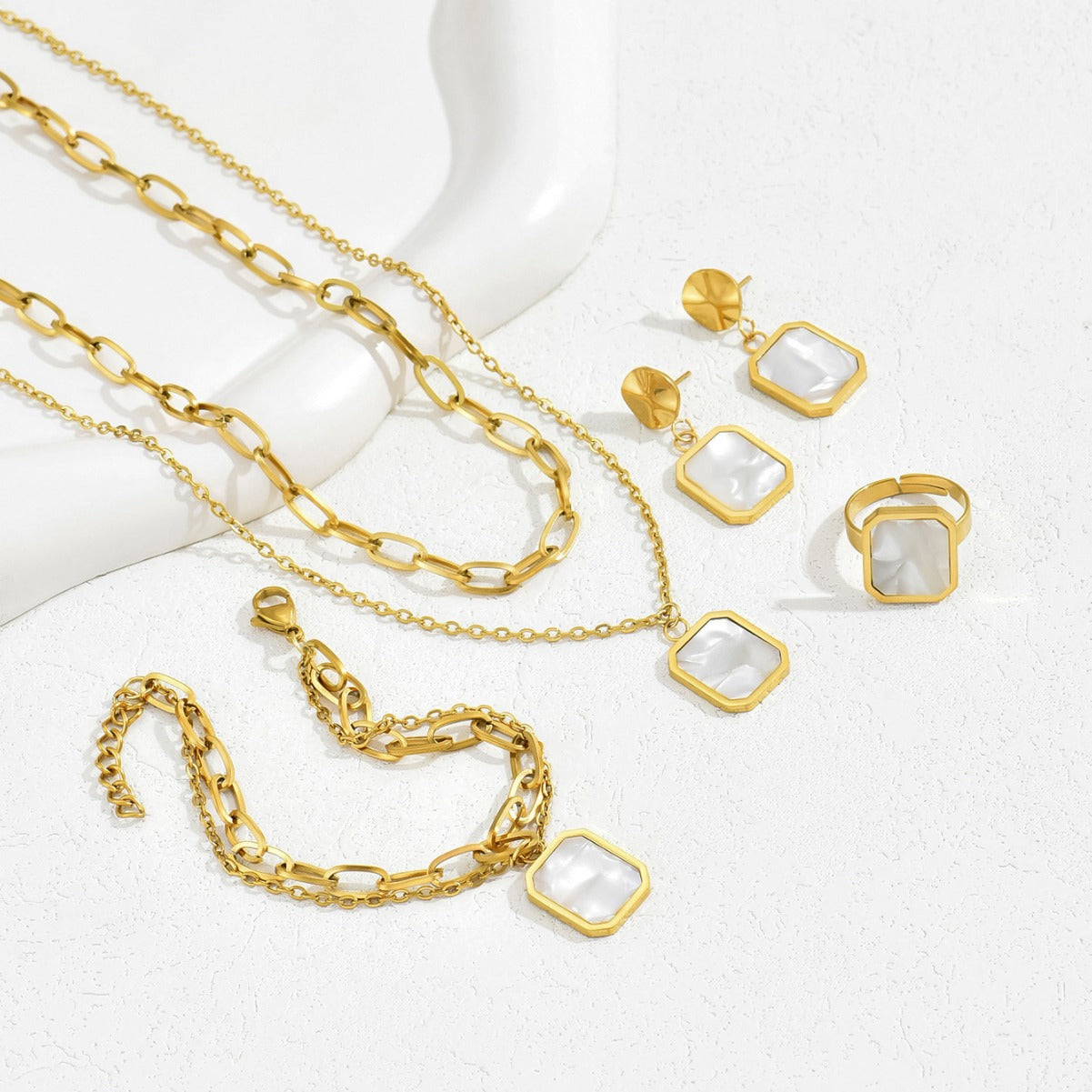 Nova Geometric Jewelry Set – 4-Piece Collection